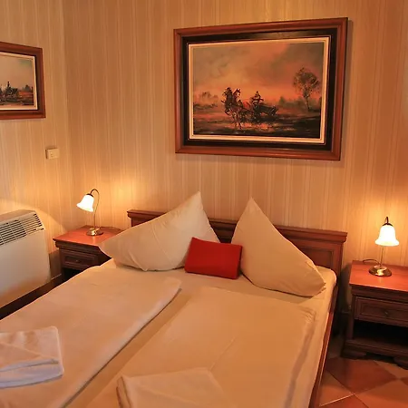Berenyi Fogado Motel Nagyrécse